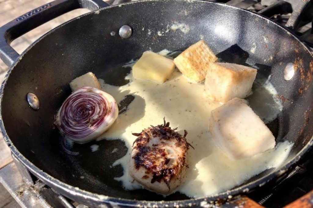 Je fais ce plat quand j’ai zéro motivation, il est inratable — 5 ingrédients, 1 poêle, et c’est plié